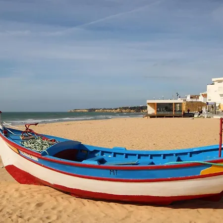 Chambre&salle De Bain Privées, Piscine Et à 5 Min à Pied De La Plage Armação de Pêra